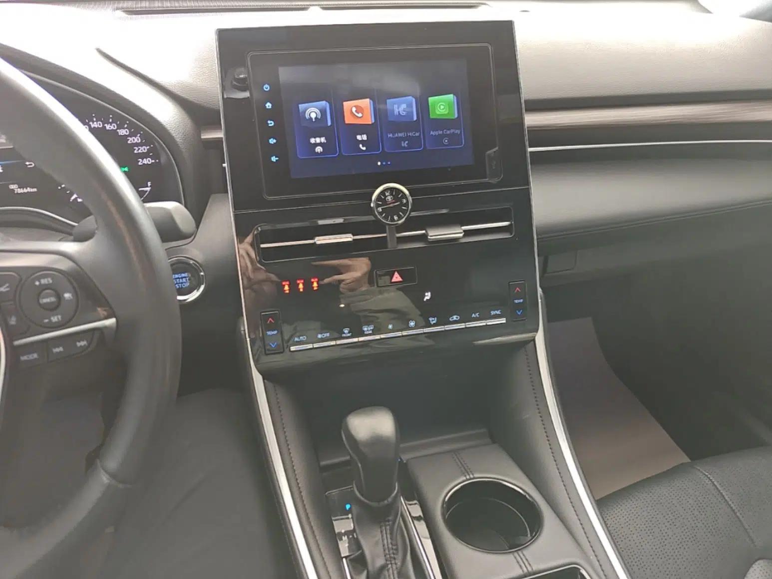 Toyota Avalon 2023 2.0L Premium Edition — миниатюра 16