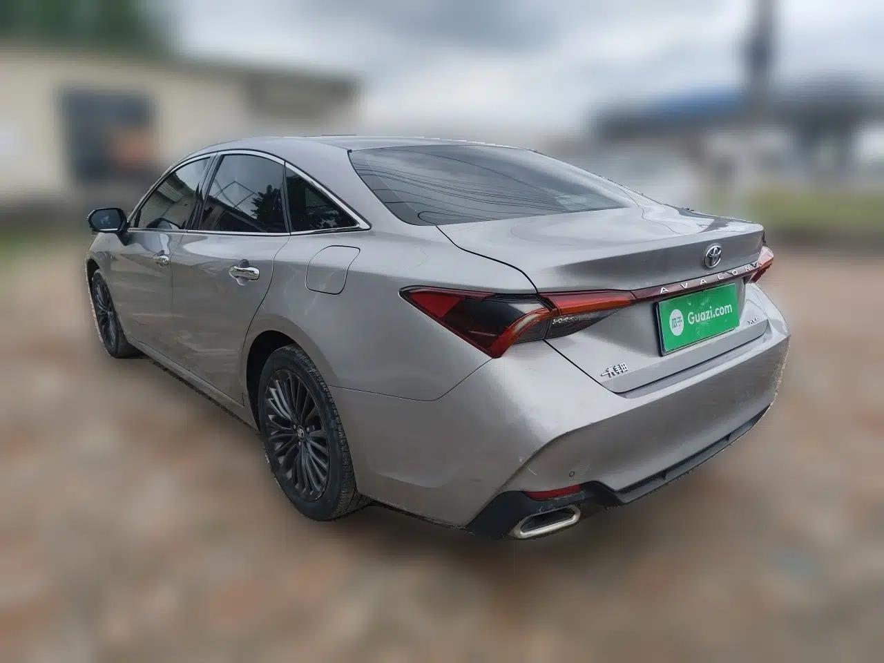 Toyota Avalon 2019 2.0L XLE Premium Edition China VI — миниатюра 4