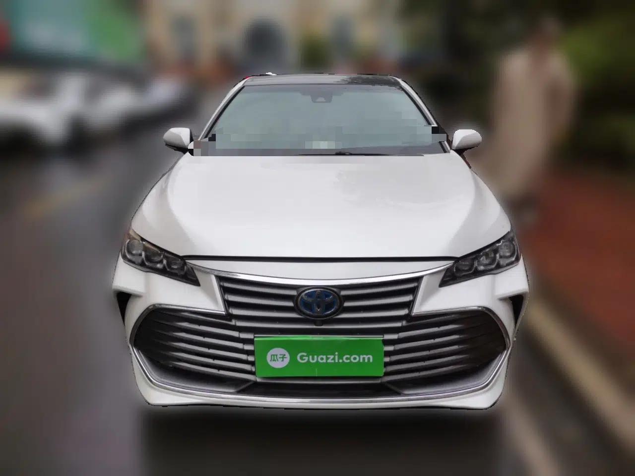 Toyota Avalon 2019 Dual-Engine 2.5L XLE Prestige Version China VI Standard — миниатюра 2