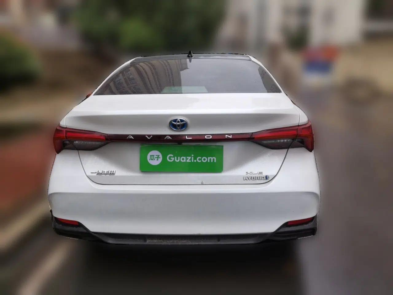 Toyota Avalon 2019 Dual-Engine 2.5L XLE Prestige Version China VI Standard — миниатюра 5