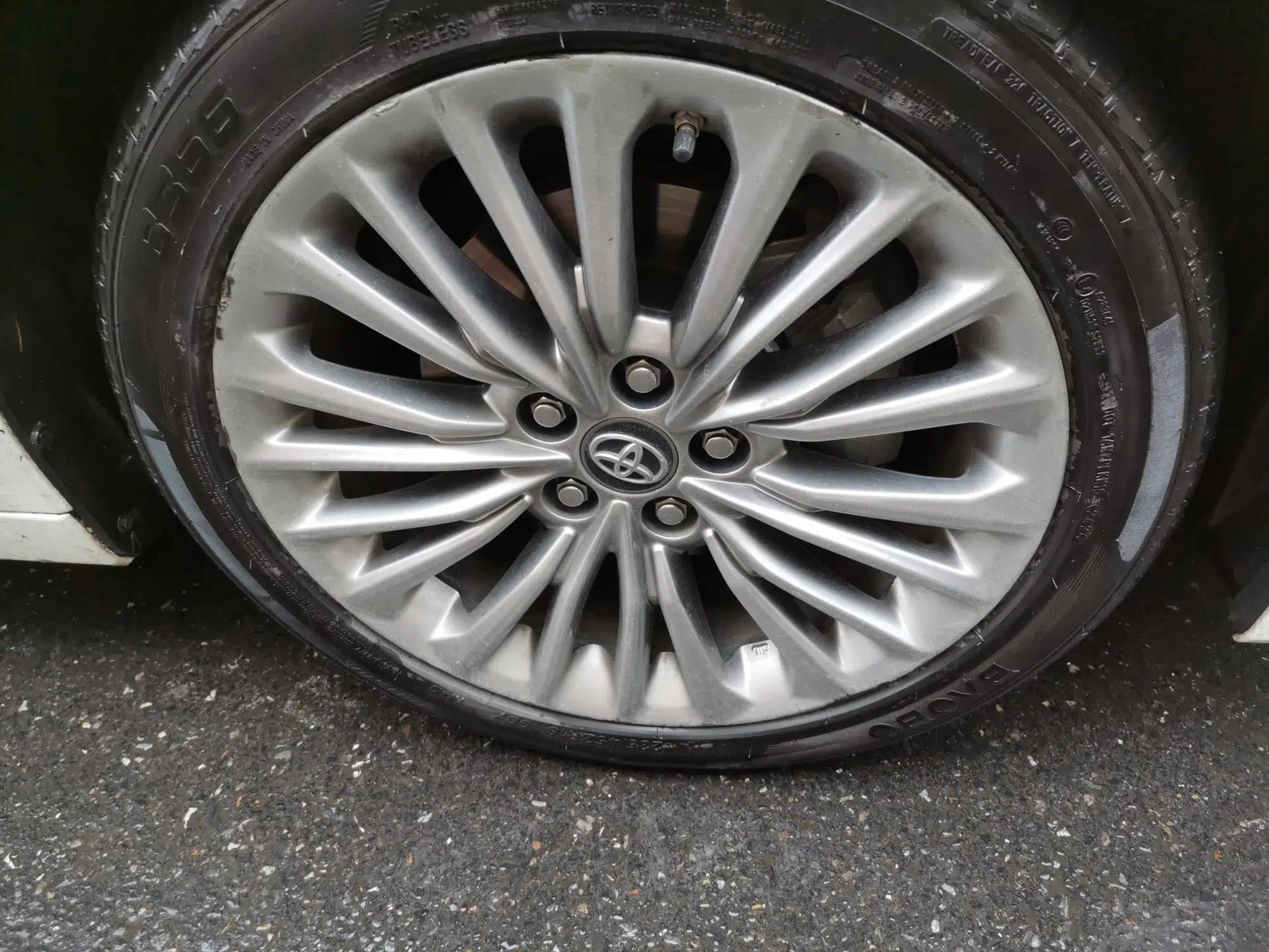 Toyota Avalon 2019 Dual-Engine 2.5L XLE Prestige Version China VI Standard — миниатюра 8
