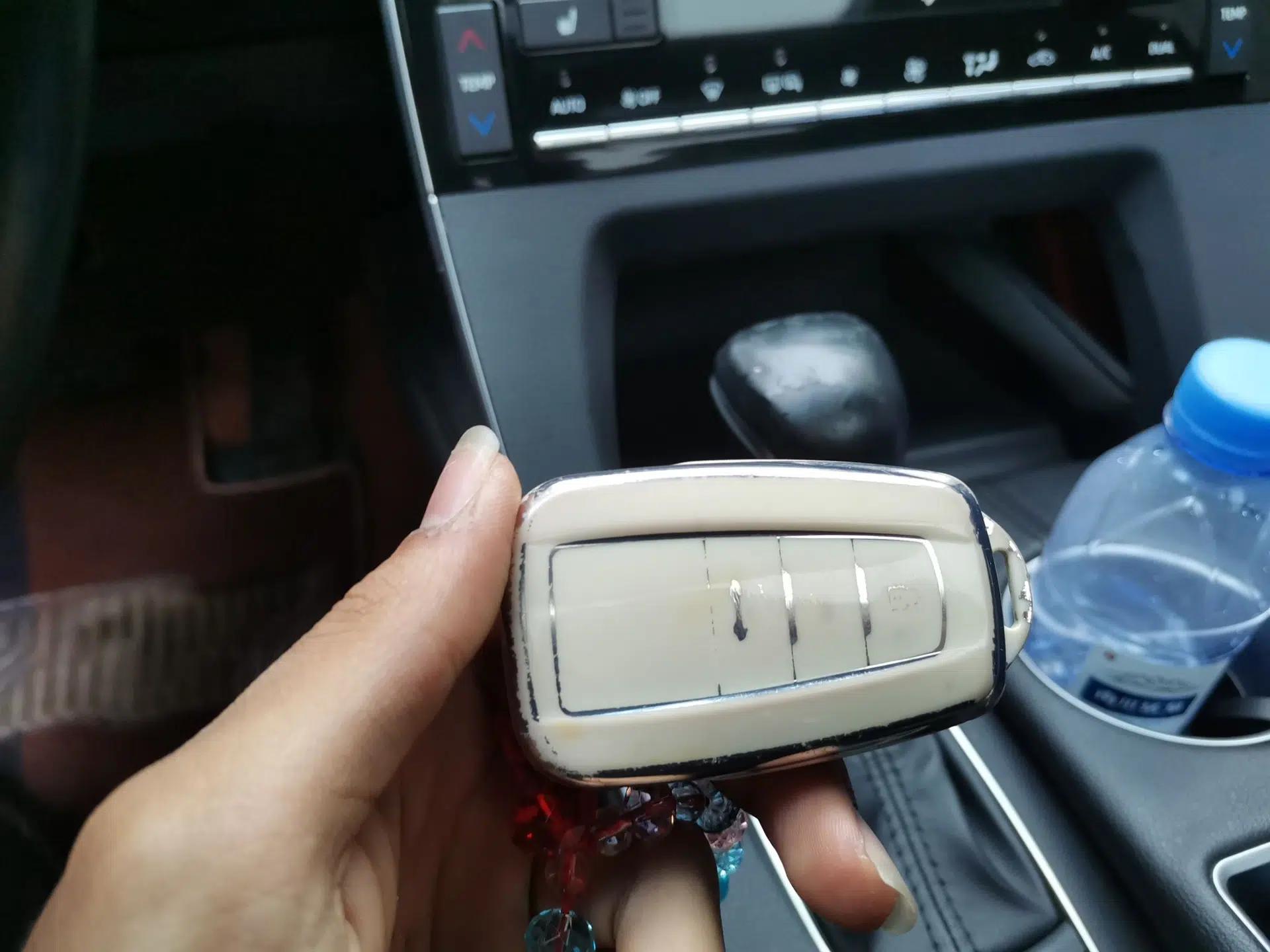 Toyota Avalon 2019 Dual-Engine 2.5L XLE Prestige Version China VI Standard — миниатюра 9