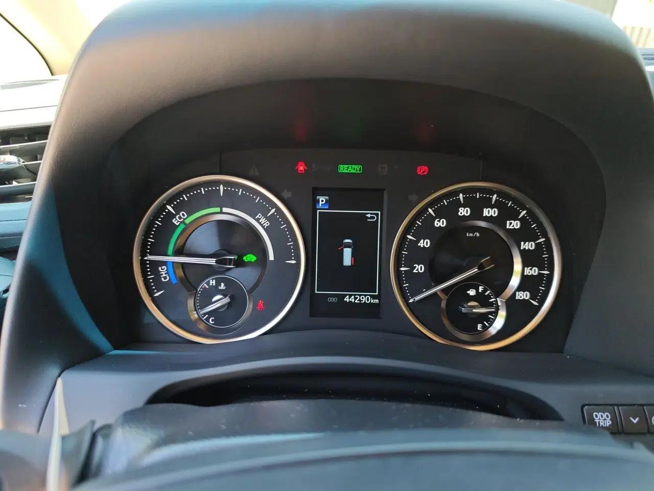 Toyota Vellfire 2023 Crown Dual-Engine 2.5L HV Luxury Edition — миниатюра 12