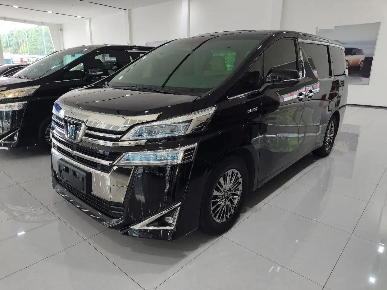 Toyota Vellfire 2021 Crown Dual-Engine 2.5L HV Prestige Edition — миниатюра 1