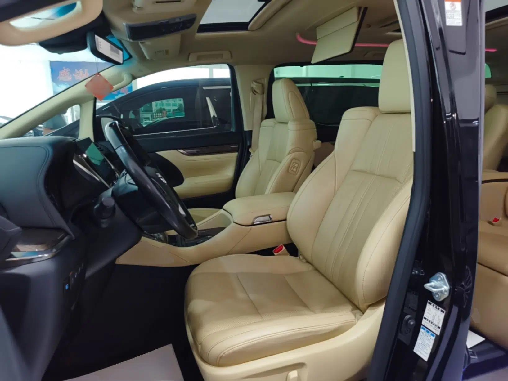 Toyota Vellfire 2021 Crown Dual-Engine 2.5L HV Prestige Edition — миниатюра 17