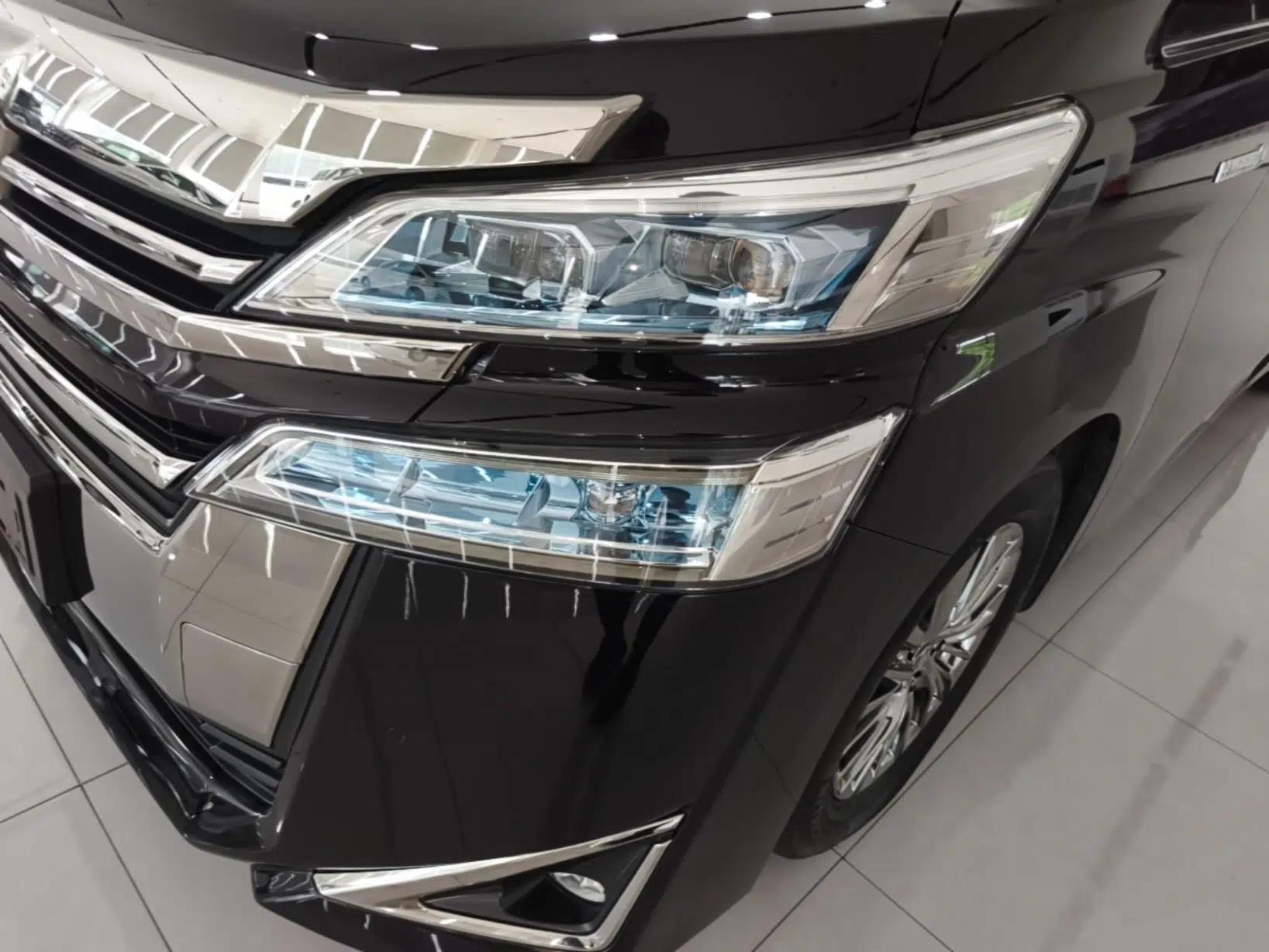 Toyota Vellfire 2019 Dual-Engine 2.5L HV Prestige Edition — миниатюра 5