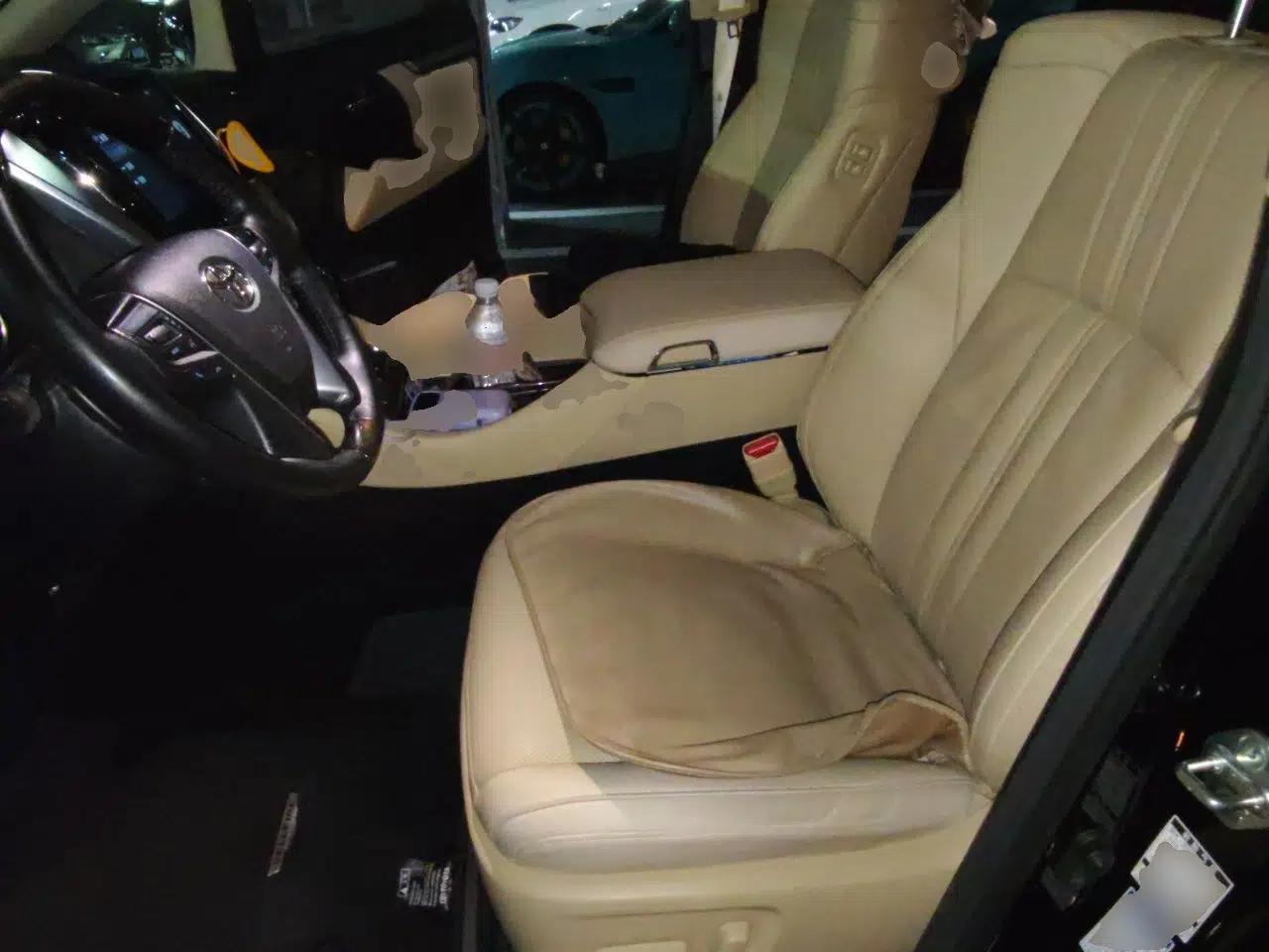 Toyota Vellfire 2023 Crown Dual-Engine 2.5L HV Ultimate Edition — миниатюра 16