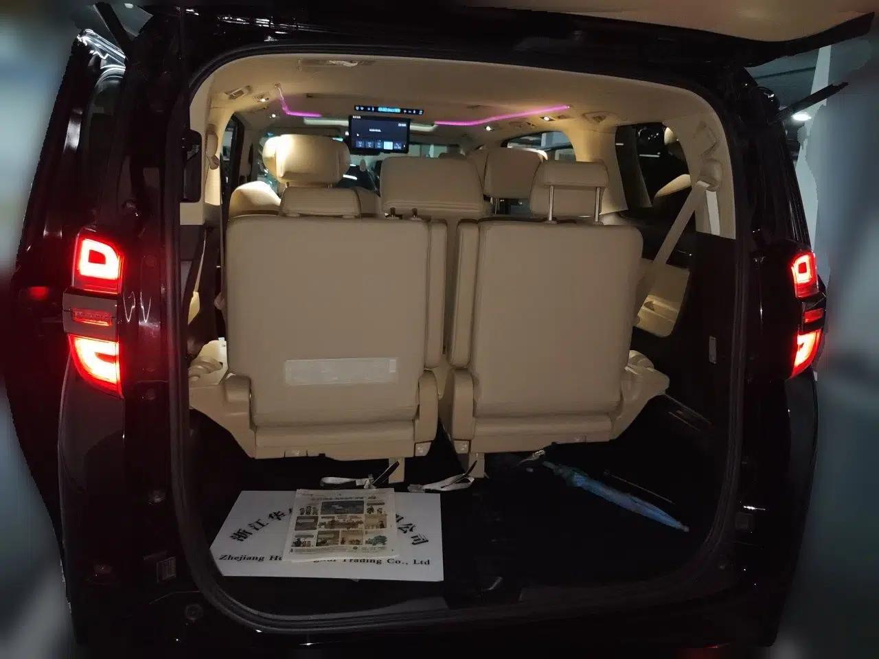 Toyota Vellfire 2023 Crown Dual-Engine 2.5L HV Ultimate Edition — миниатюра 20