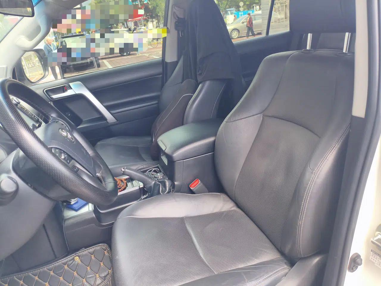 Toyota Prado 2018 3.5L Automatic TX-L with Rear-Mounted Spare Tire — миниатюра 16