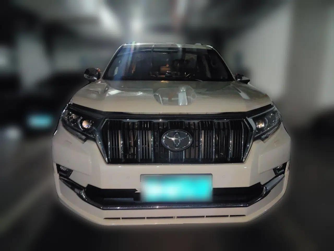 Toyota Prado 2019 3.5L Automatic TX-L Deluxe Edition with Rear-Mounted Spare Tire — миниатюра 2