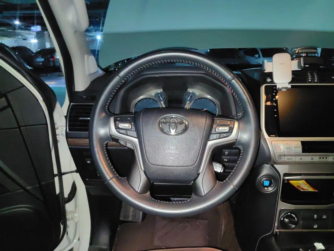 Toyota Prado 2019 3.5L Automatic TX-L Deluxe Edition with Rear-Mounted Spare Tire — миниатюра 11