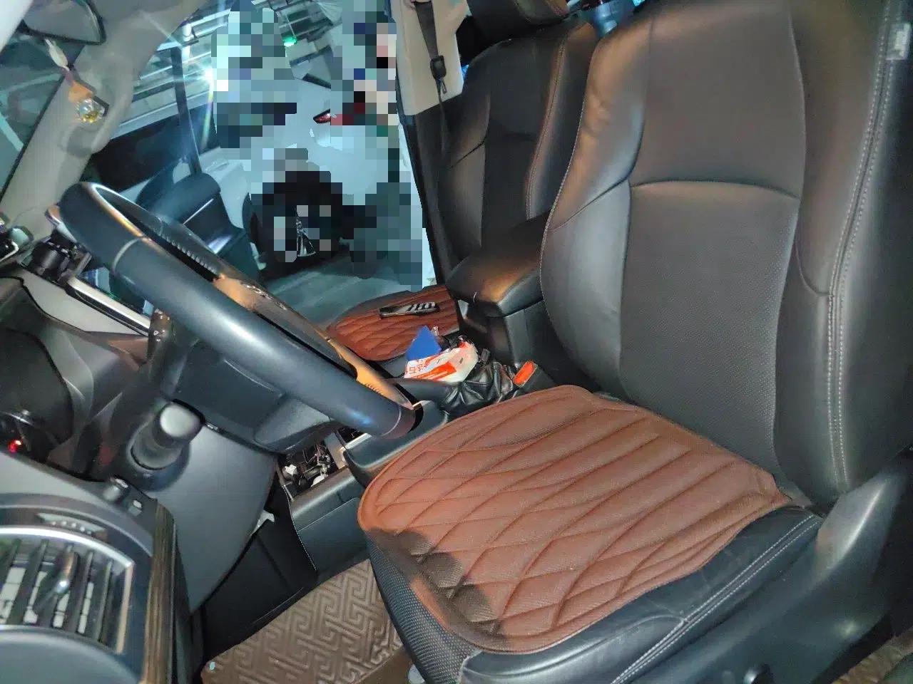 Toyota Prado 2019 3.5L Automatic TX-L Deluxe Edition with Rear-Mounted Spare Tire — миниатюра 16