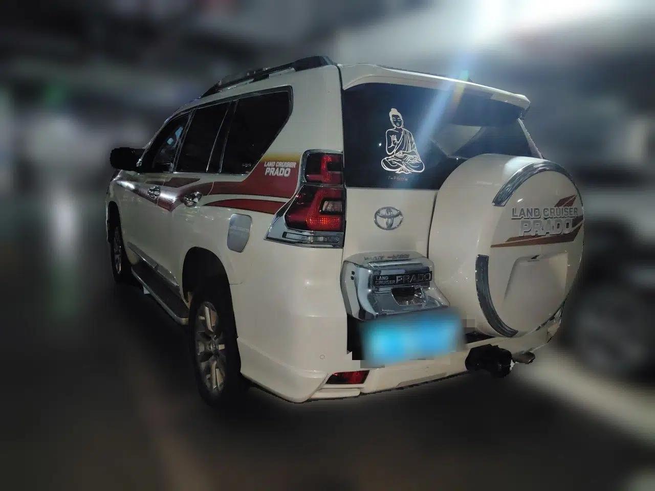 Toyota Prado 2019 3.5L Automatic TX-L Deluxe Edition with Rear-Mounted Spare Tire — миниатюра 4