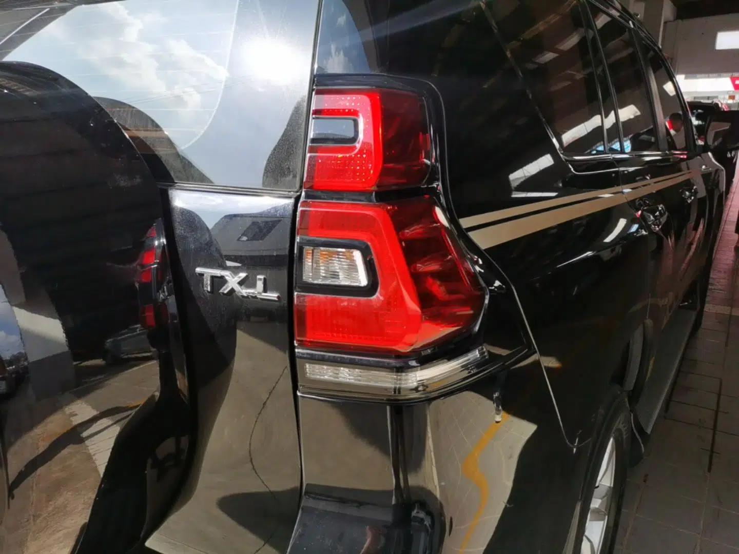 Toyota Prado  — миниатюра 7