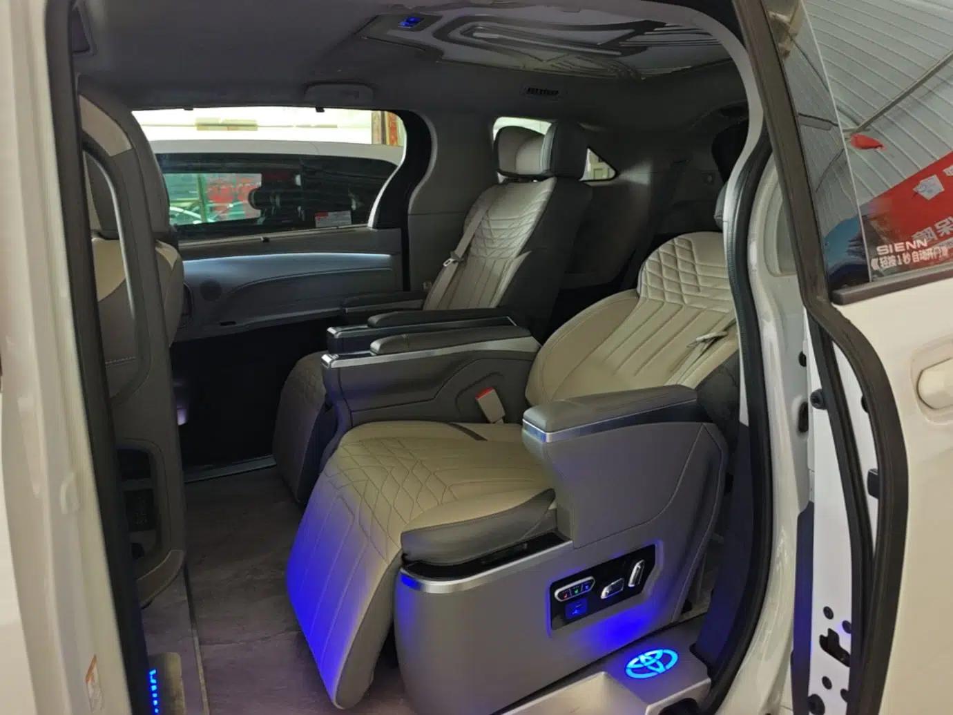 Toyota SIENNA 2024 2.5L Hybrid Comfort Edition — миниатюра 20