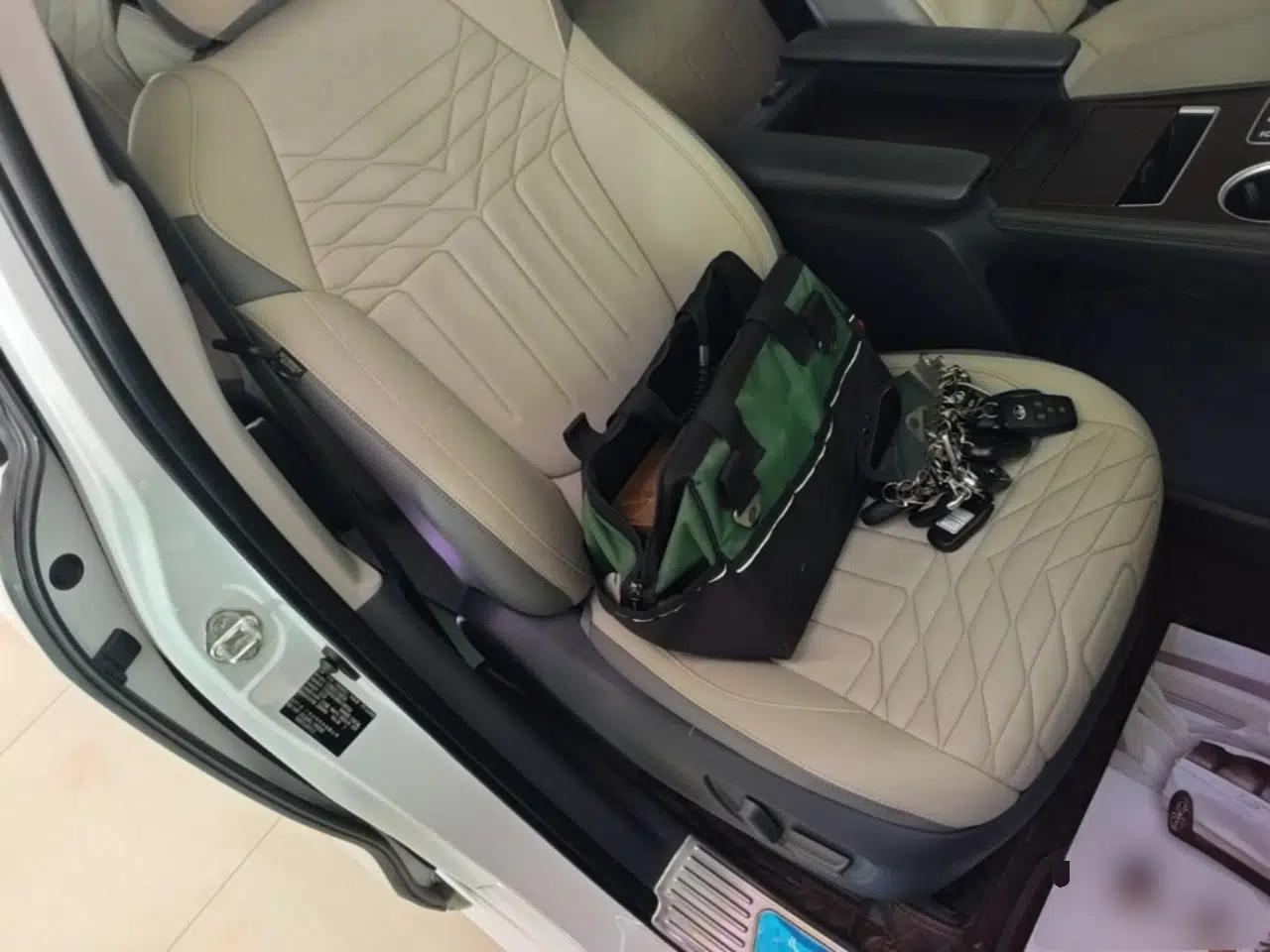 Toyota SIENNA 2024 2.5L Hybrid Comfort Edition — миниатюра 23