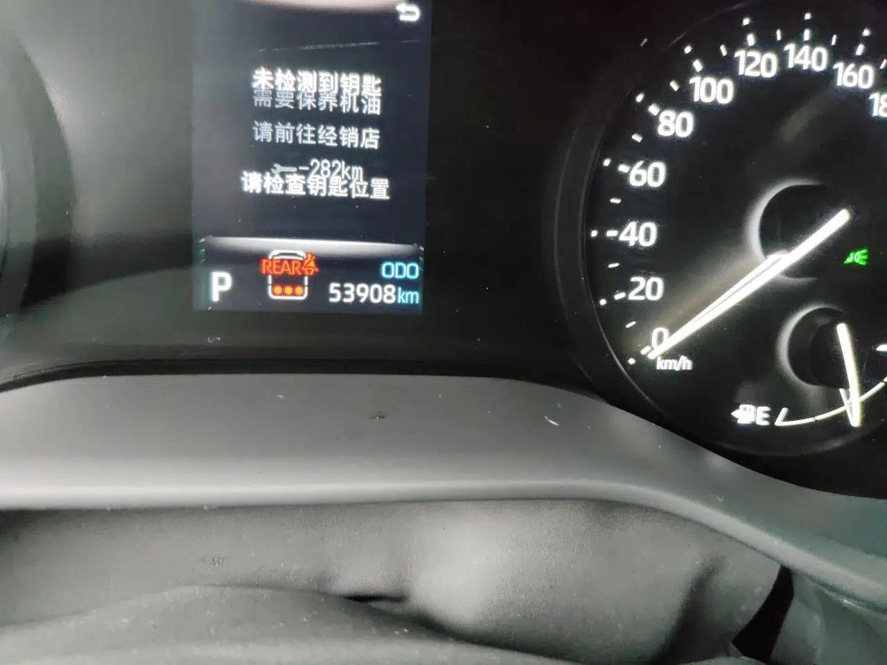 Toyota SIENNA 2023 2.5L Hybrid Comfort Edition — миниатюра 13