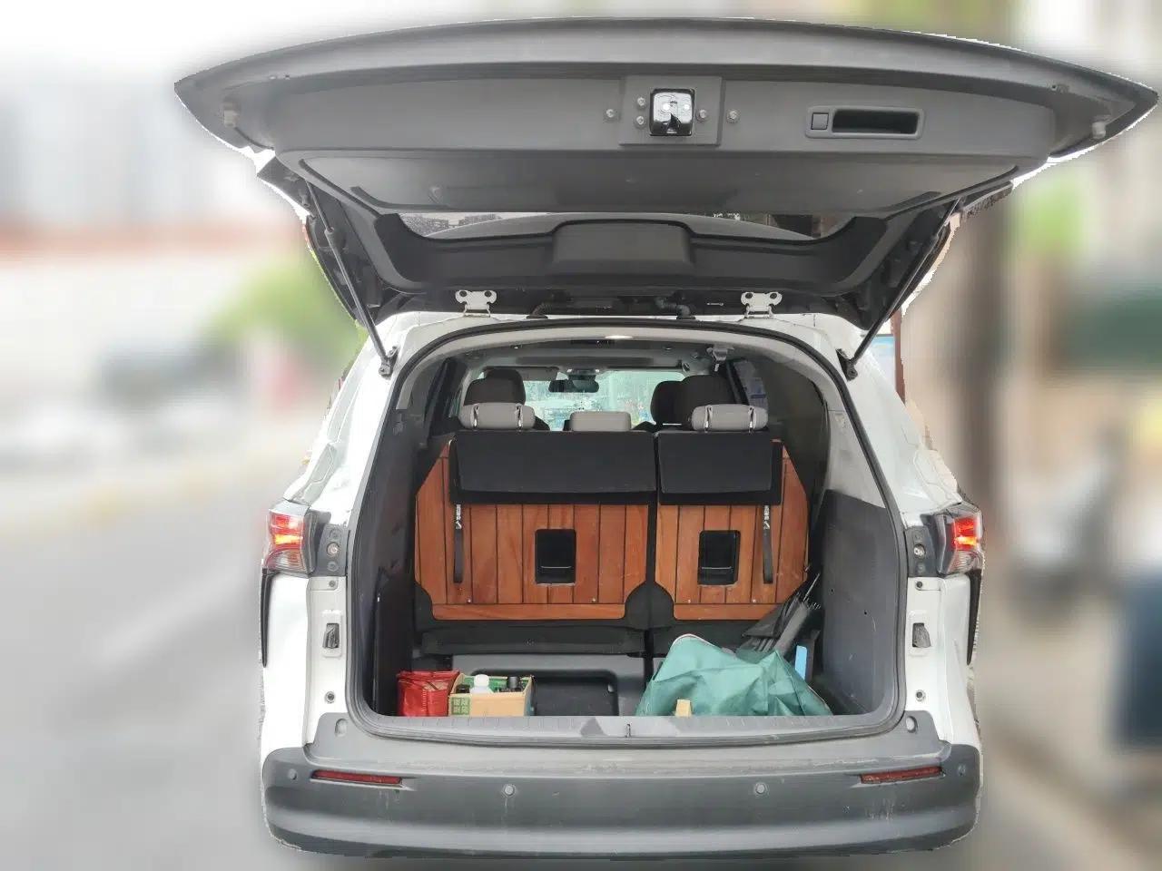 Toyota SIENNA 2023 2.5L Hybrid Comfort Edition — миниатюра 20