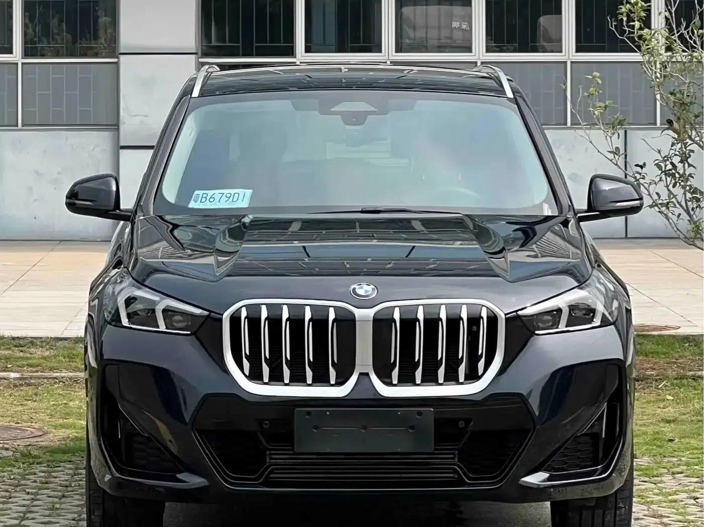 BMW X1 2026 sDrive25Li X Design Package — миниатюра 2