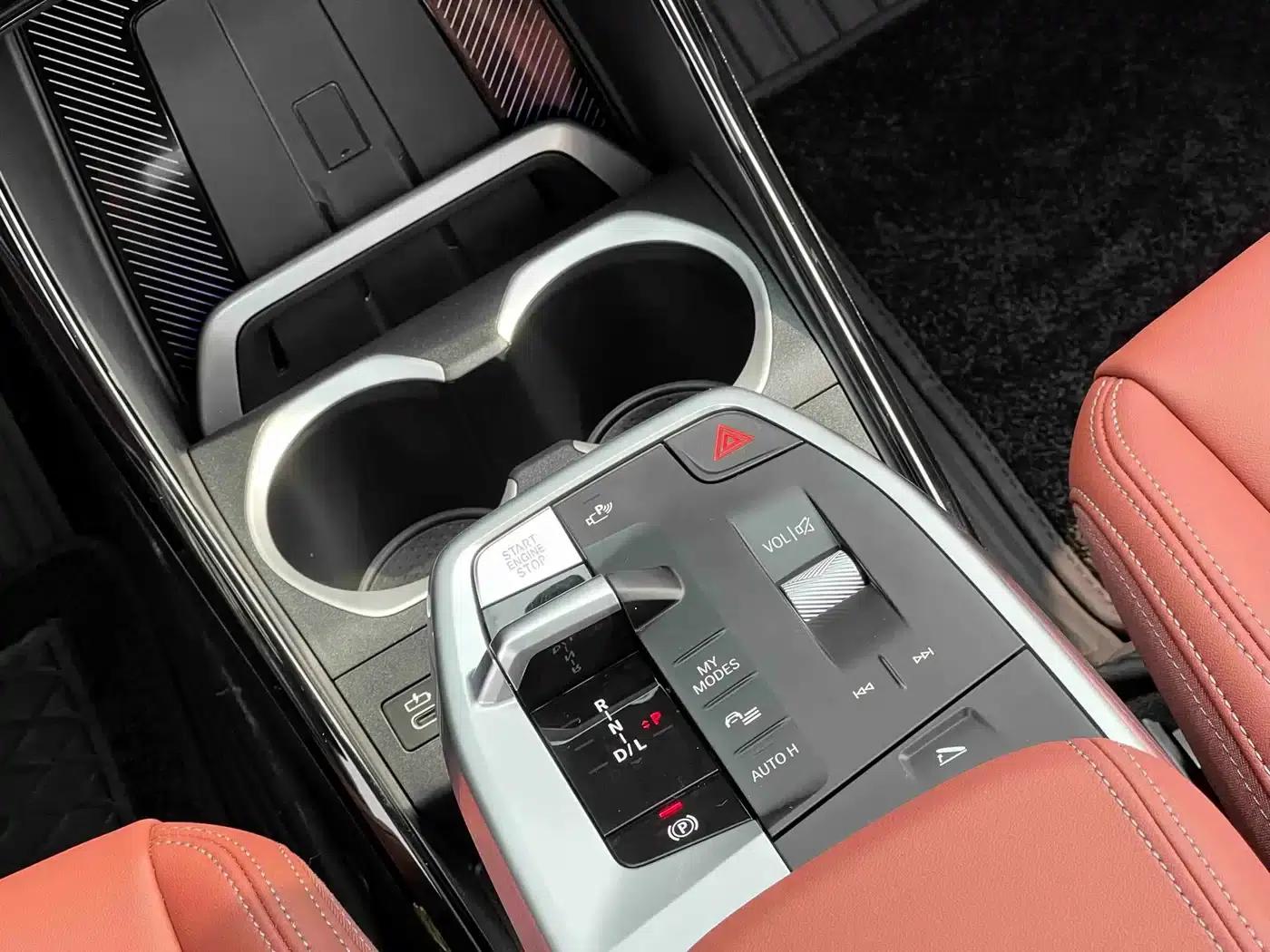 BMW X1 2026 sDrive25Li X Design Package — миниатюра 14