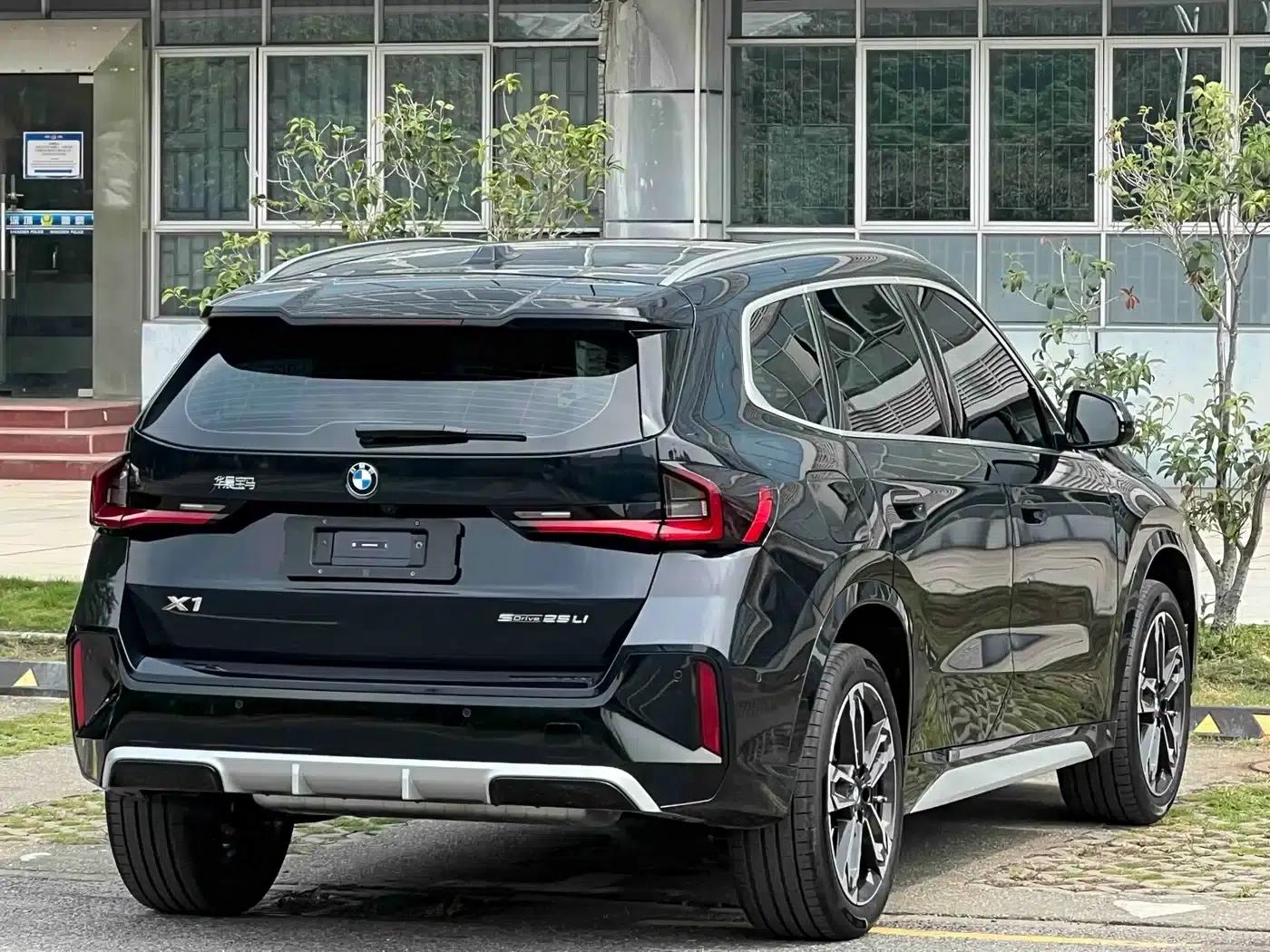 BMW X1 2026 sDrive25Li X Design Package — миниатюра 4