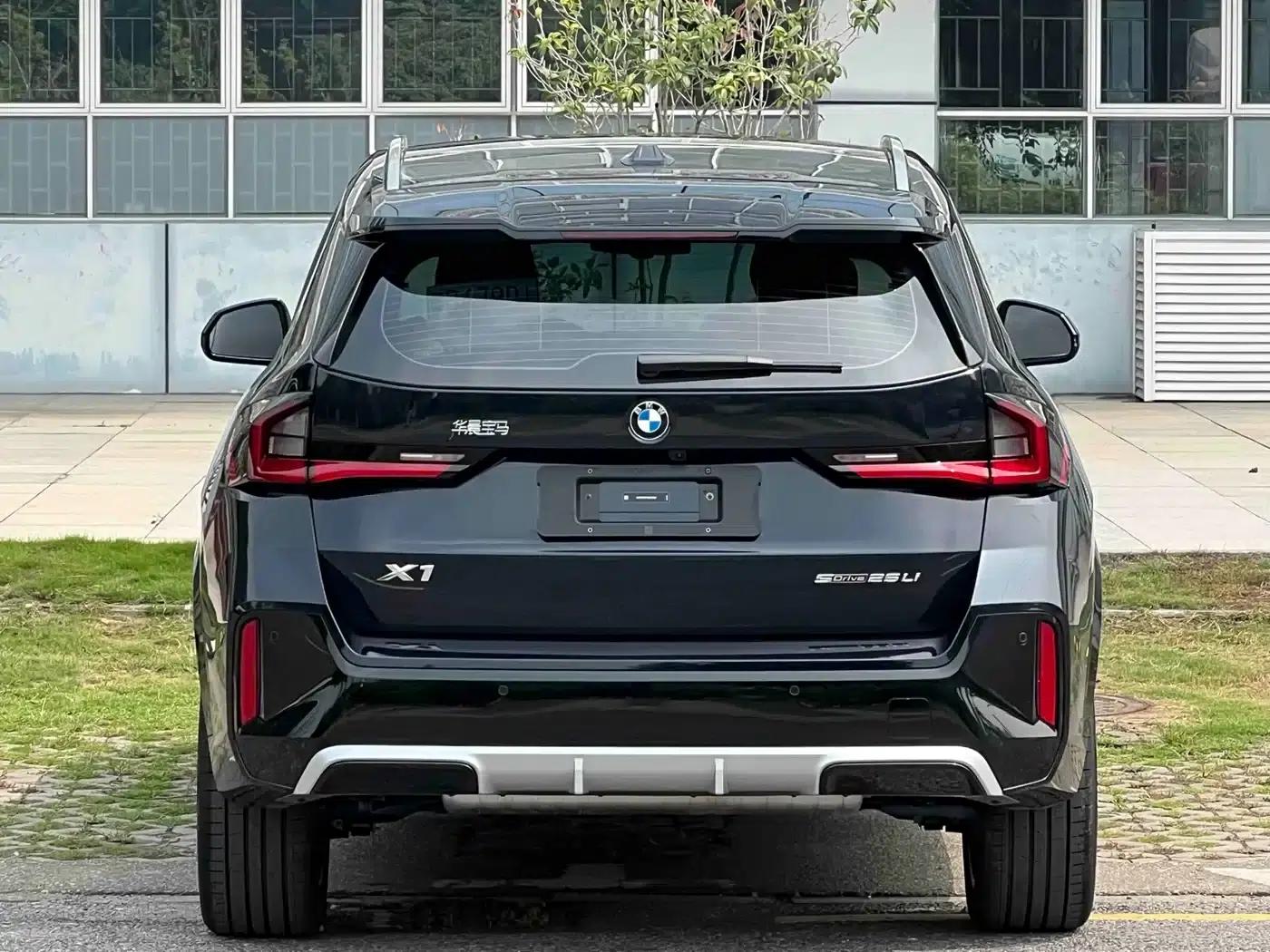 BMW X1 2026 sDrive25Li X Design Package — миниатюра 5