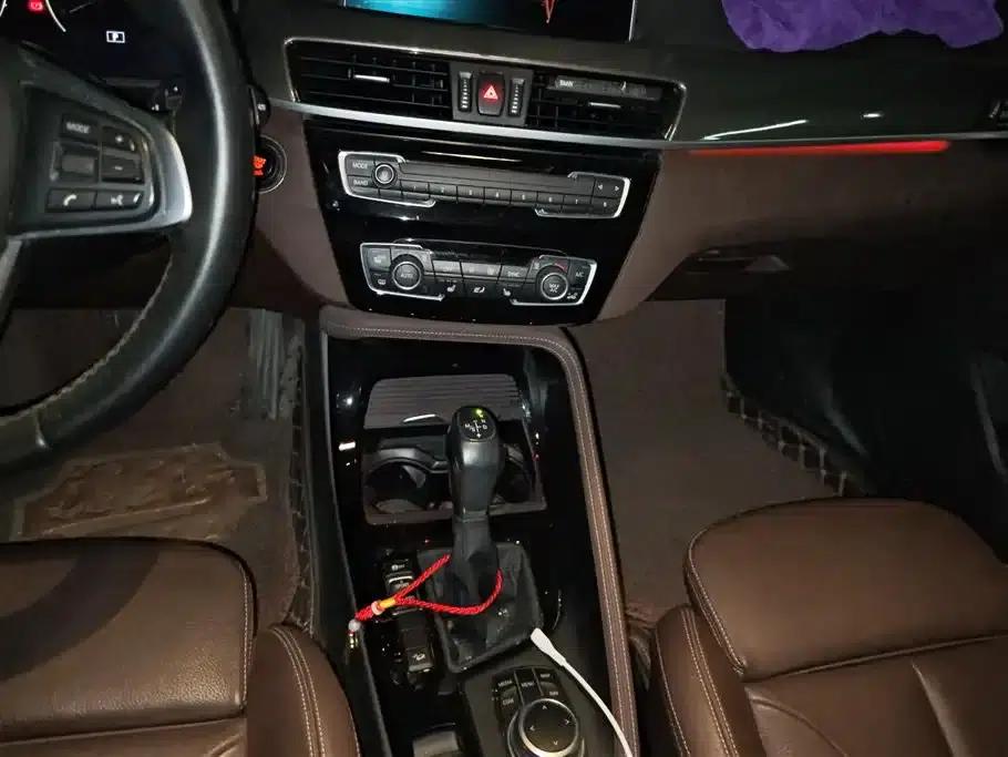 BMW X1 2019 xDrive20Li Premium — миниатюра 16