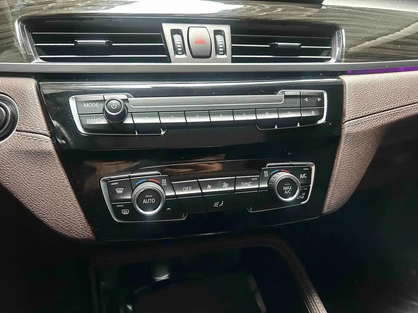 BMW X1 2020 xDrive25Li Premium — миниатюра 16