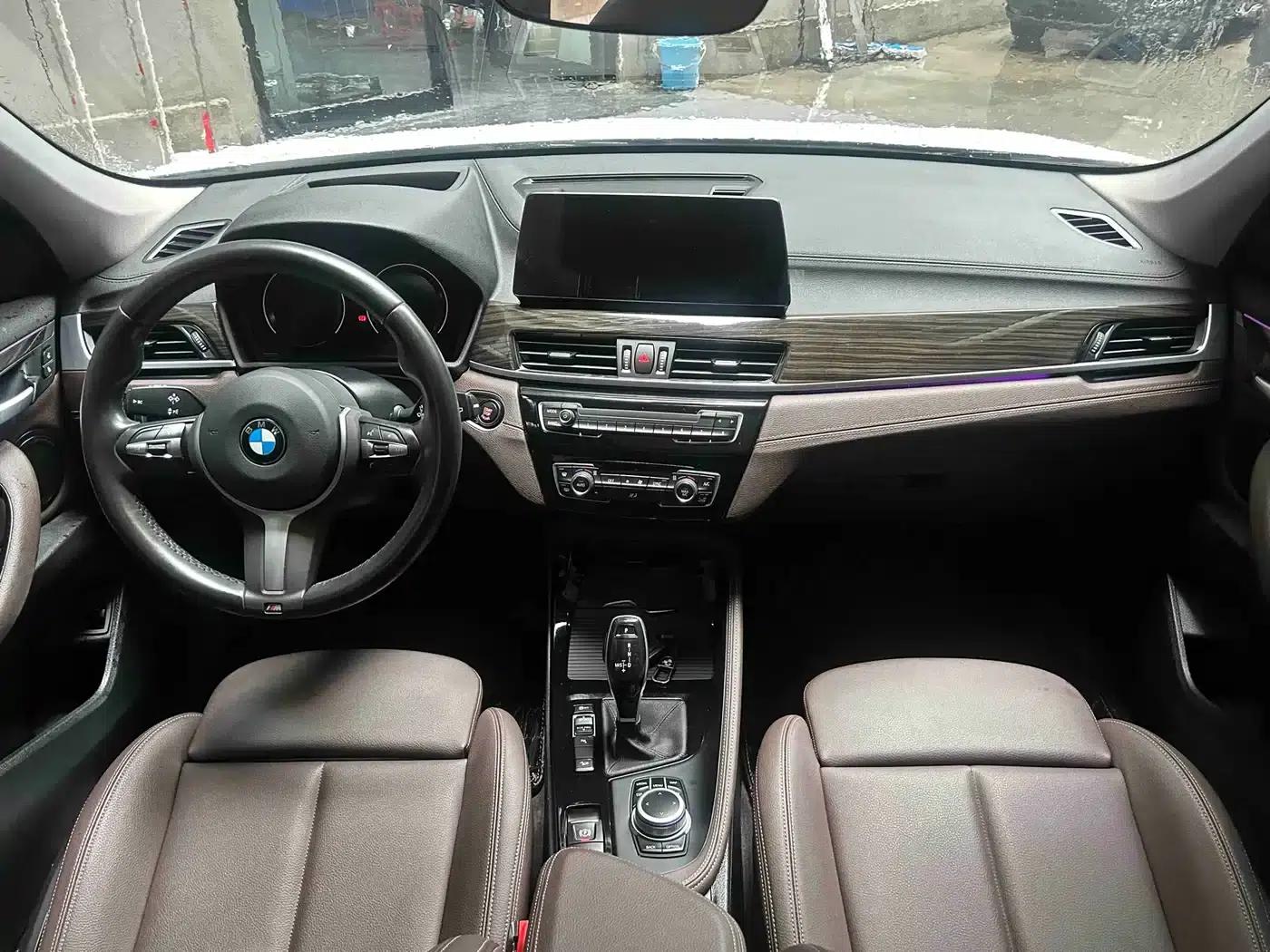 BMW X1 2020 xDrive25Li Premium — миниатюра 6