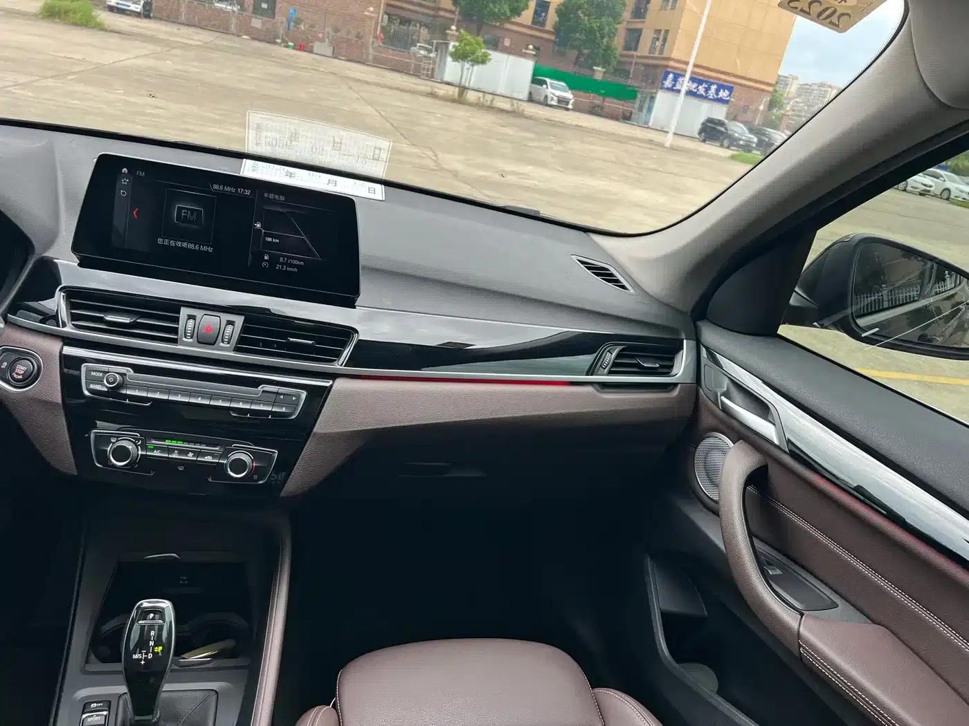 BMW X1 2021 sDrive20Li Fashion Edition — миниатюра 8