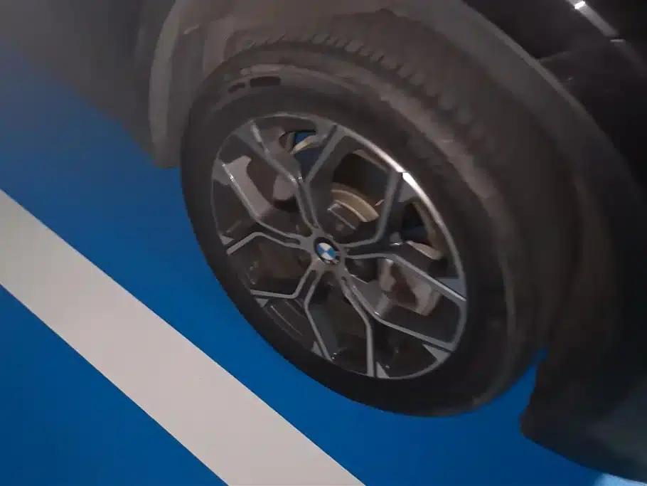 BMW X1 2021 sDrive25Li Leading Edition — миниатюра 6