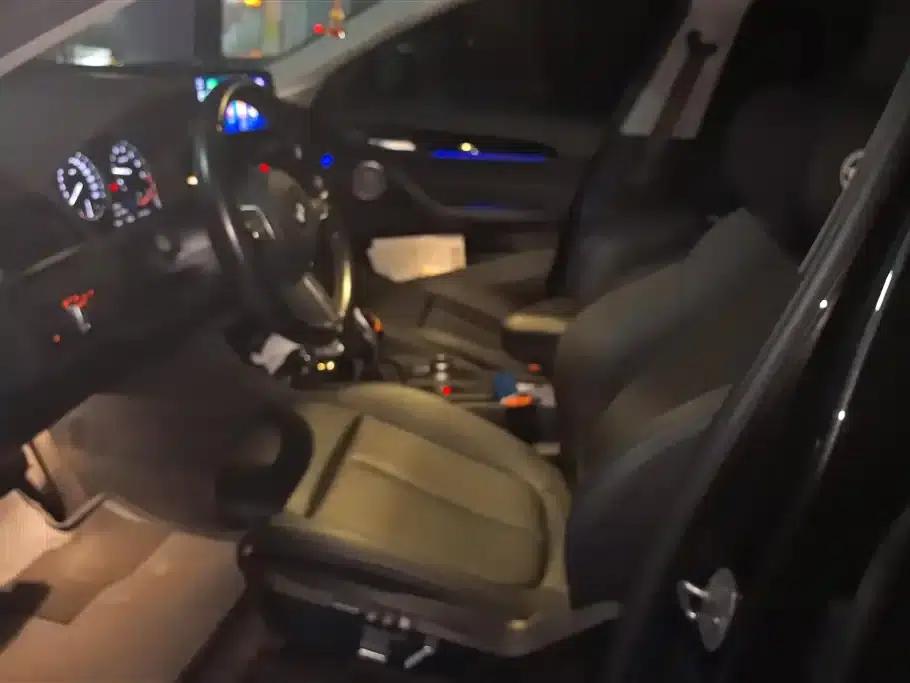 BMW X1 2021 sDrive25Li Leading Edition — миниатюра 9