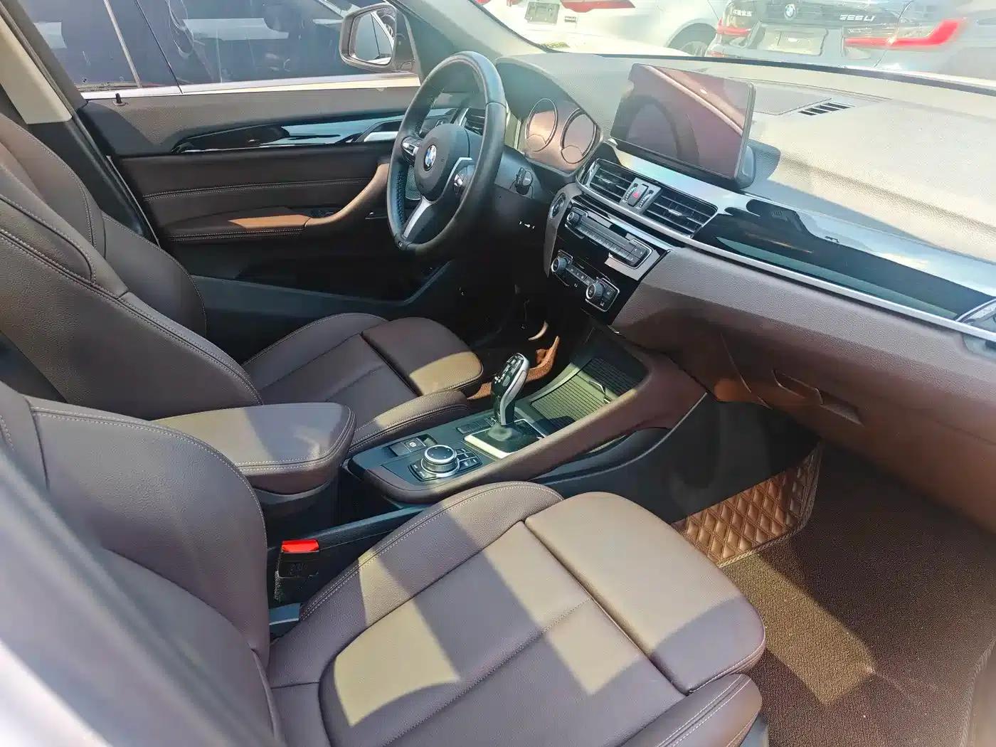 BMW X1 2021 sDrive25Li Leading Edition — миниатюра 10