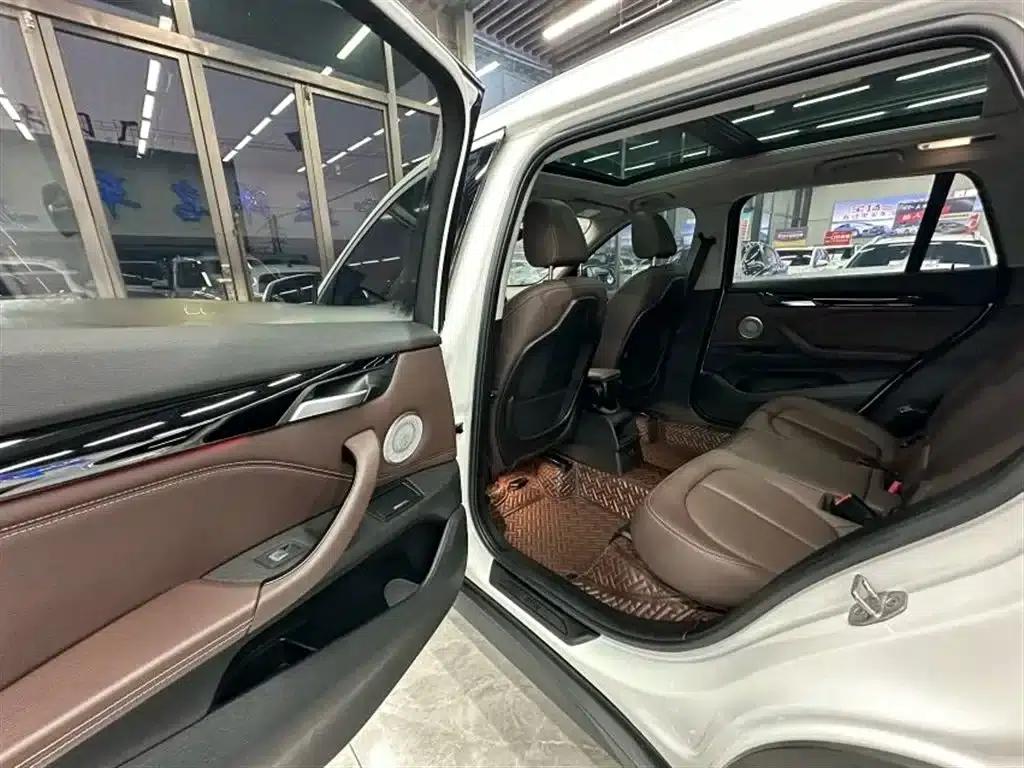 BMW X1 2021 sDrive20Li Fashion Edition — миниатюра 8