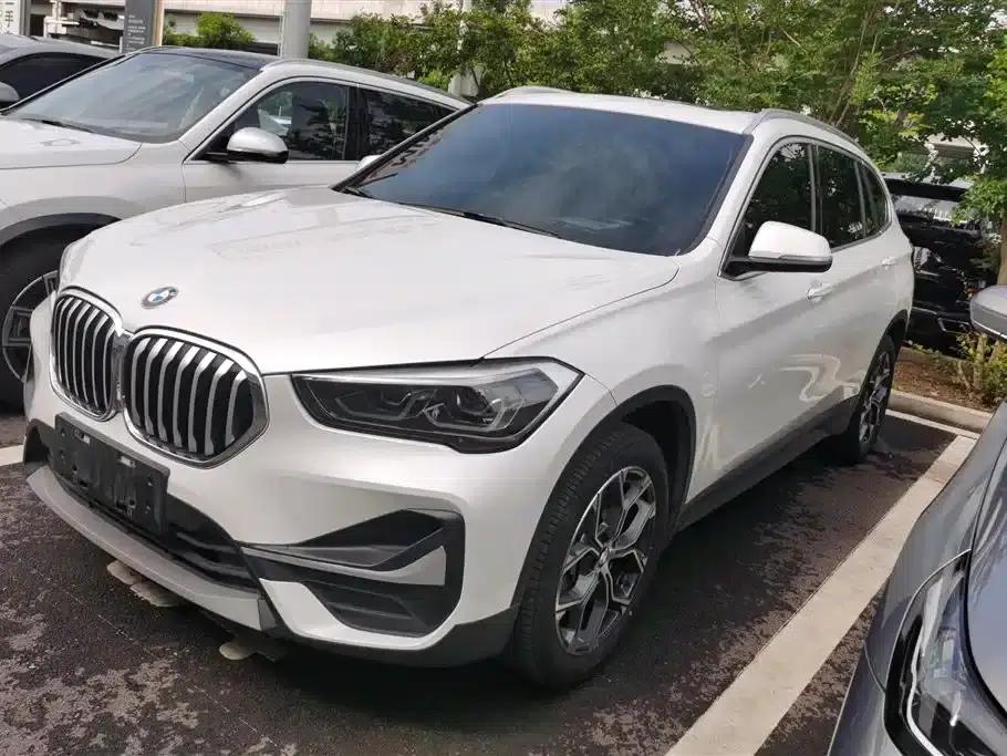 BMW X1 2021 Facelift sDrive25Li Leading Edition — миниатюра 1