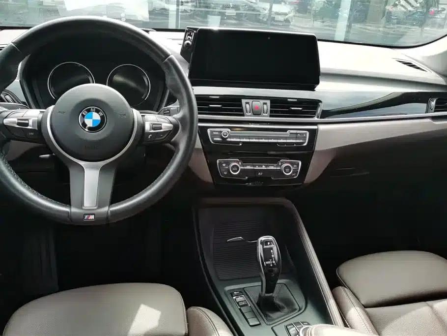 BMW X1 2021 Facelift sDrive25Li Leading Edition — миниатюра 12