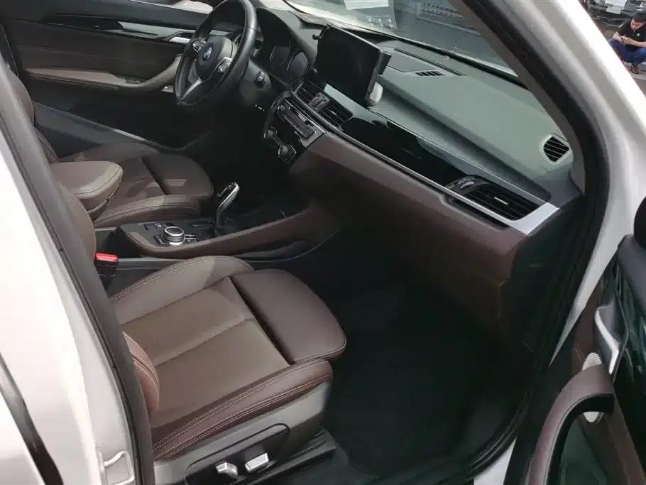 BMW X1 2021 Facelift sDrive25Li Leading Edition — миниатюра 8
