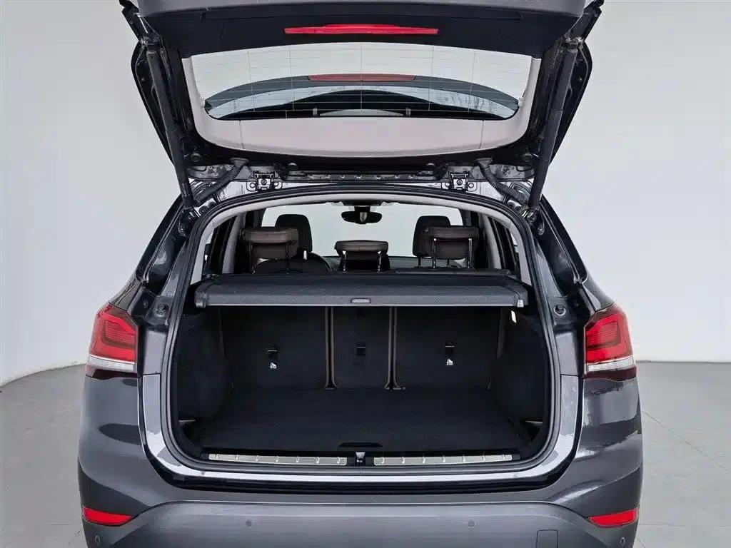 BMW X1 2021 Facelift sDrive25Li Leading Edition — миниатюра 16