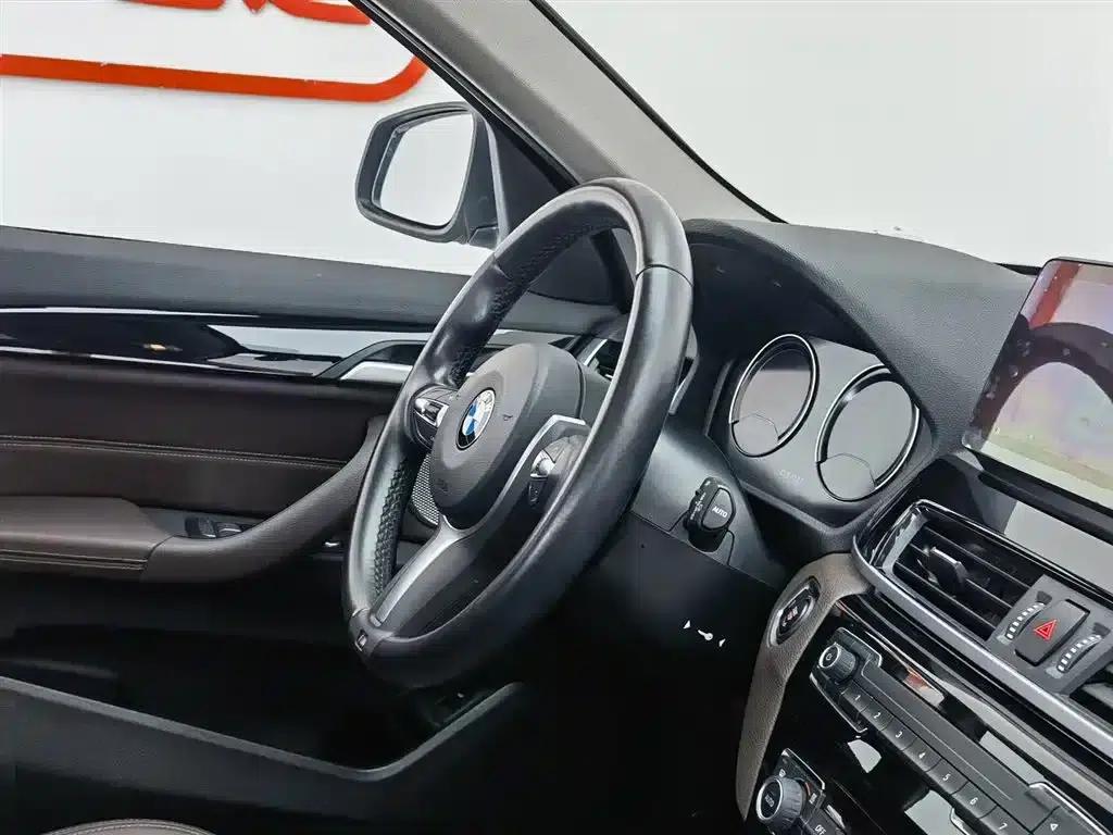 BMW X1 2021 Facelift sDrive25Li Leading Edition — миниатюра 22