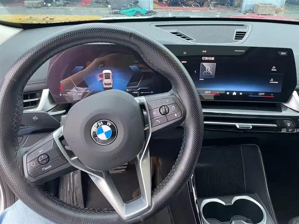 2023 BMW X1 sDrive20Li X Design Package — миниатюра 3