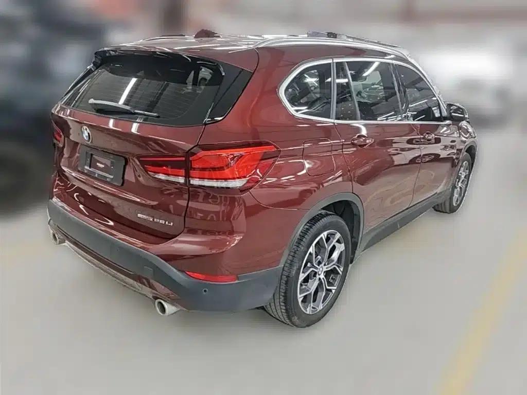 BMW X1 2020 sDrive25Li Leading Edition — миниатюра 12