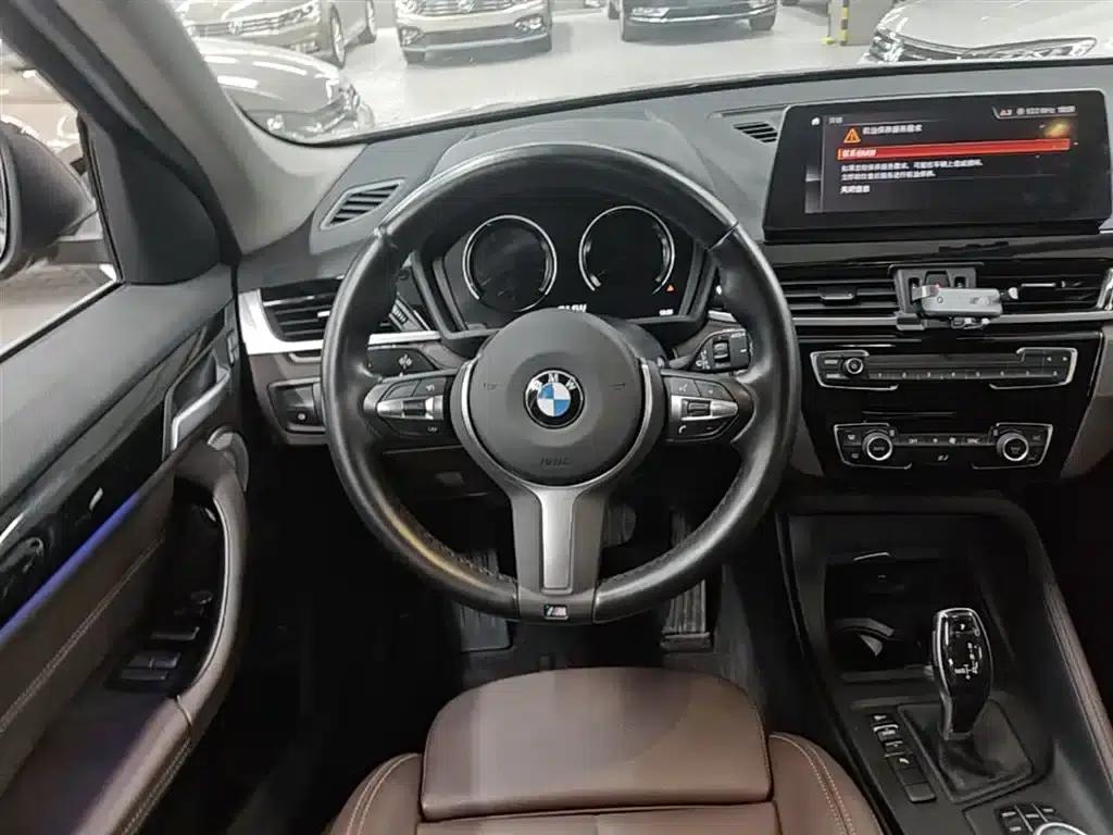 BMW X1 2020 sDrive25Li Leading Edition — миниатюра 17