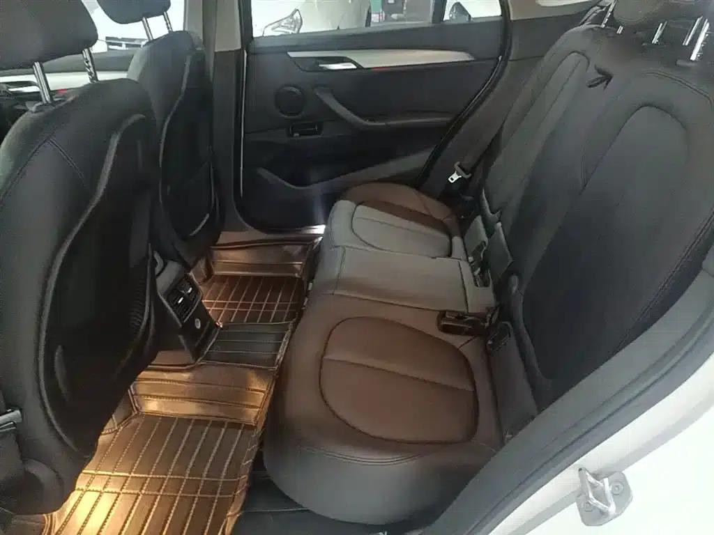 BMW X1 2016 sDrive18Li Fashion Edition — миниатюра 17