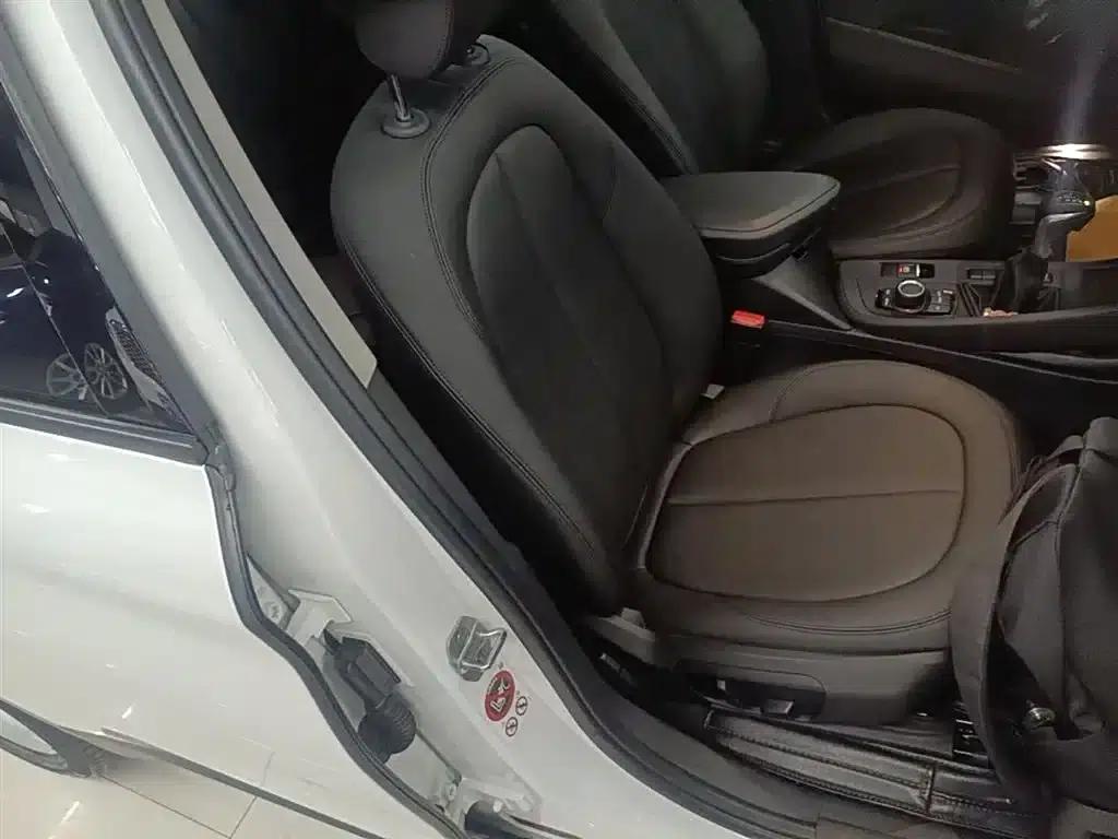BMW X1 2016 sDrive18Li Fashion Edition — миниатюра 25