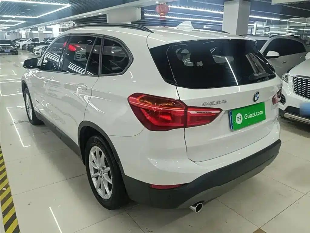 BMW X1 2016 sDrive18Li Fashion Edition — миниатюра 5