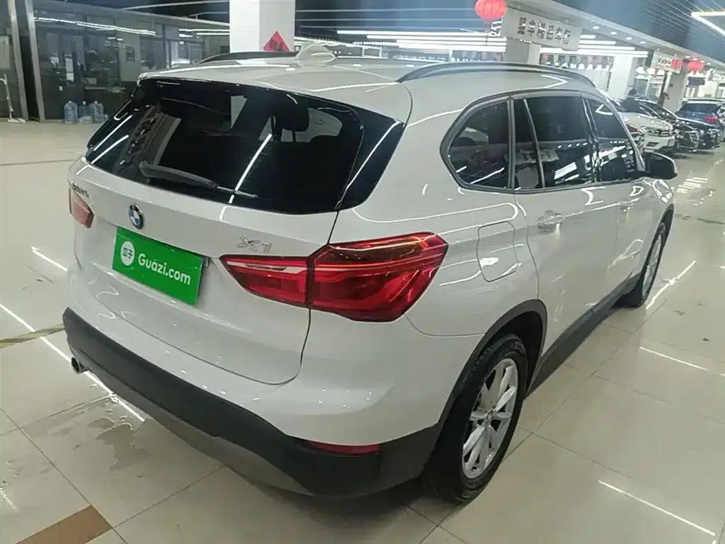 BMW X1 2016 sDrive18Li Fashion Edition — миниатюра 7