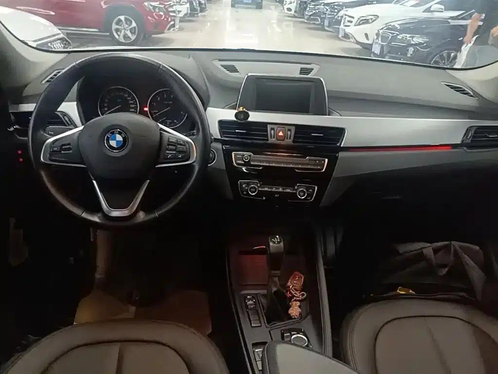 BMW X1 2016 sDrive18Li Fashion Edition — миниатюра 10