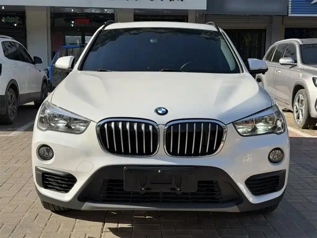BMW X1 2019 sDrive18Li Fashion Edition — миниатюра 3