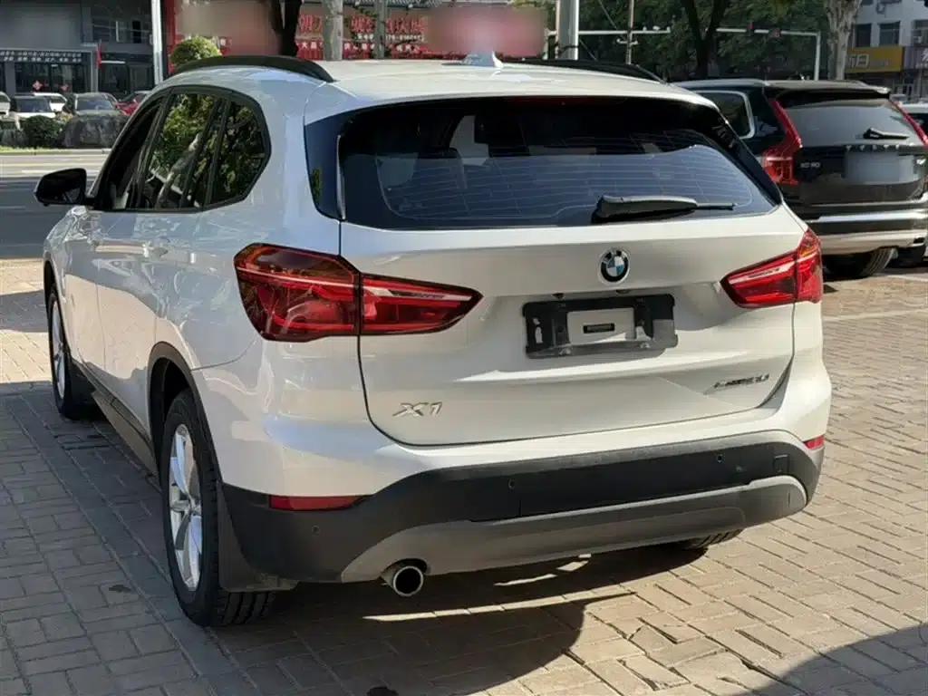 BMW X1 2019 sDrive18Li Fashion Edition — миниатюра 5