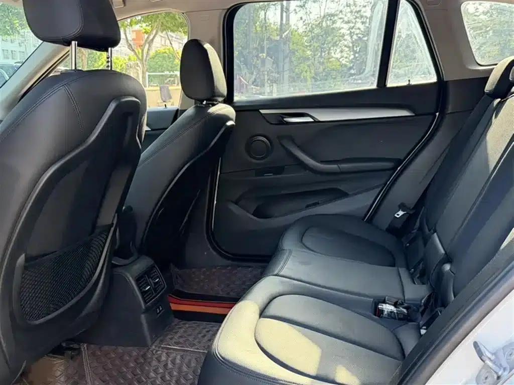 BMW X1 2019 sDrive18Li Fashion Edition — миниатюра 10